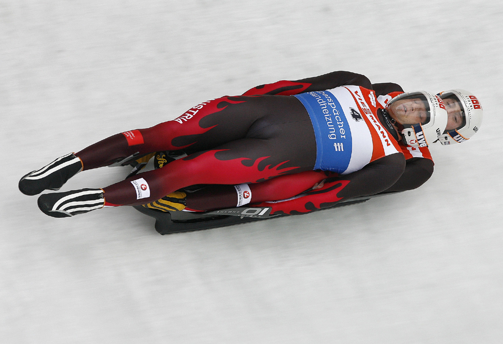 Tobias Schiegl im Rodel Doppelsitzer